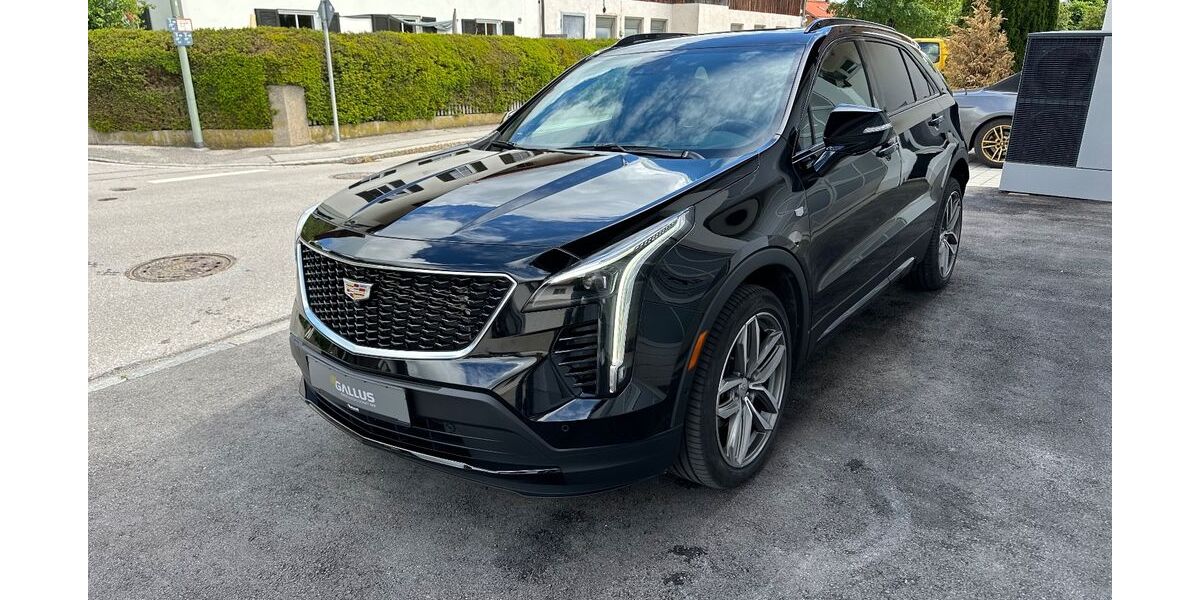 Cadillac XT4 110.400 km 23.900 &euro; München 81827