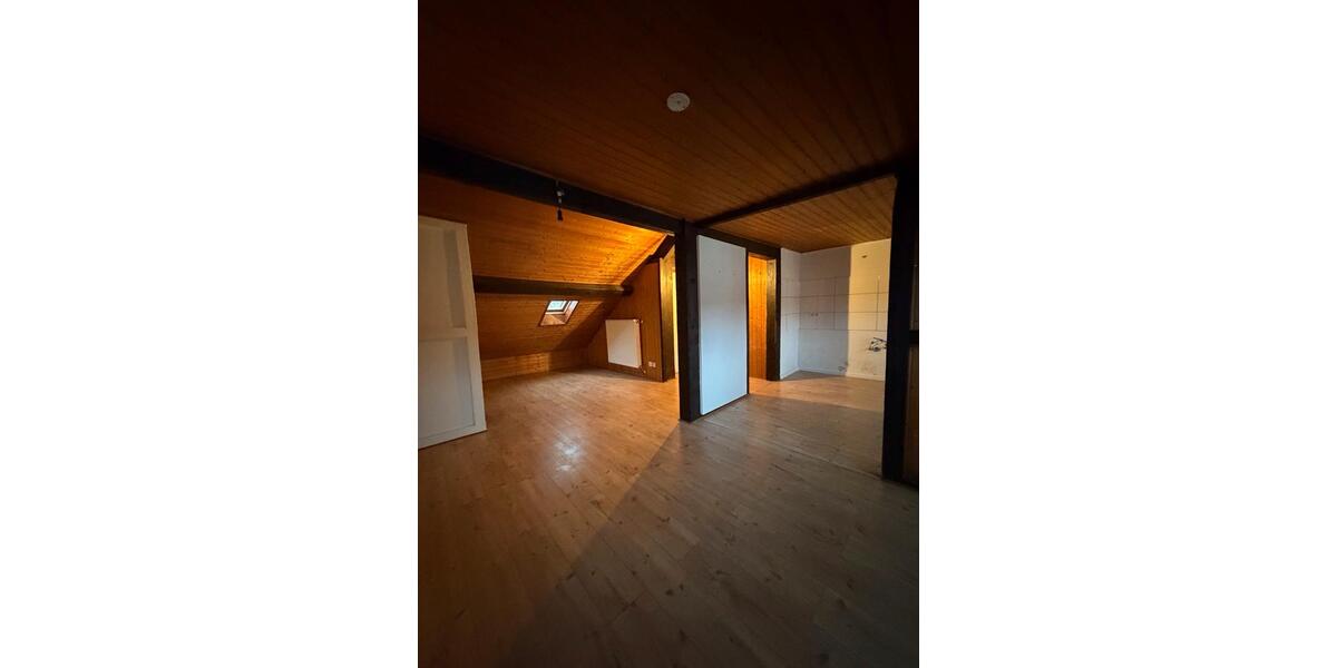 Dachgeschoßwohnung Düren Rölsdorf - 1 Zimmer, 40 m&sup2;, 440&euro; | Angebot:24864874