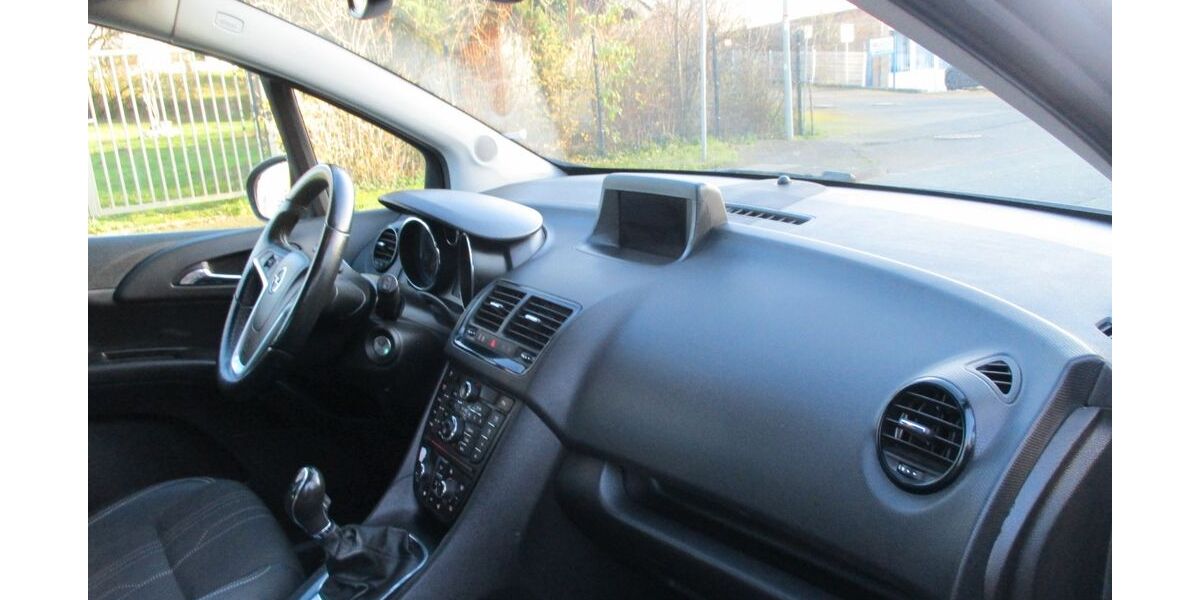 Opel Meriva 170.840 km 4.150 &euro; Paderborn 33106
