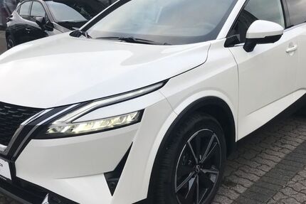 Nissan Qashqai 9.900 km 29.790 &euro; Arnsberg 59759