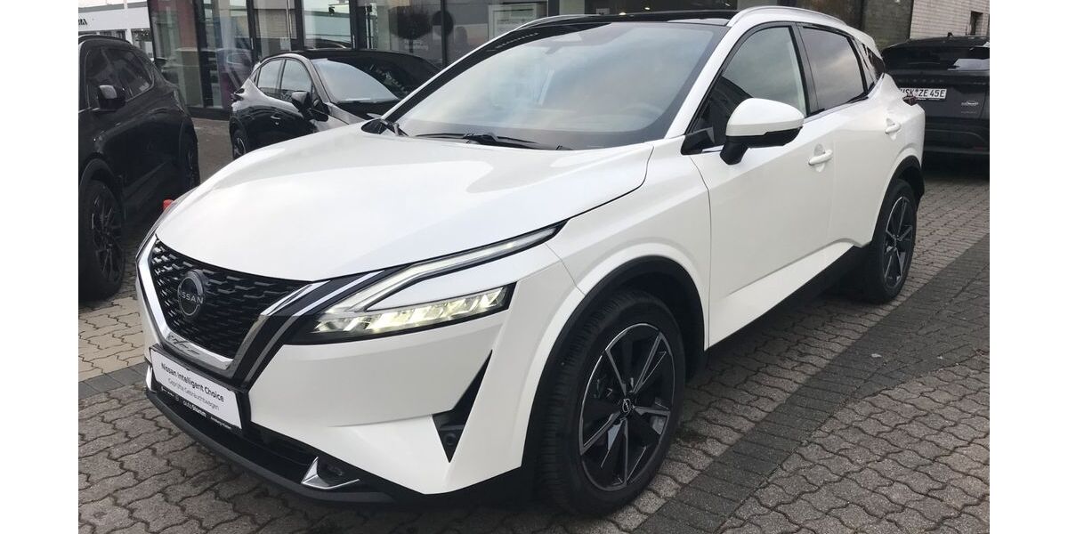 Nissan Qashqai 9.900 km 29.790 &euro; Arnsberg 59759