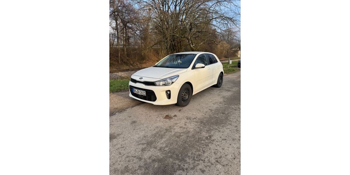 Kia Rio 80.000 km 14.830 &euro; Achern 77855