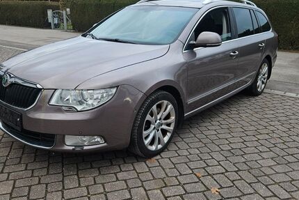 Skoda Superb 280.554 km 4.200 &euro; Rosenheim 83026