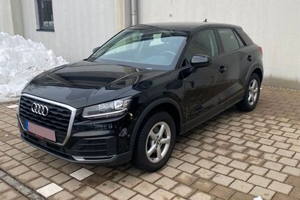 Audi Q2 98.272 km 17.590 &euro; Bernau am Chiemsee 83233