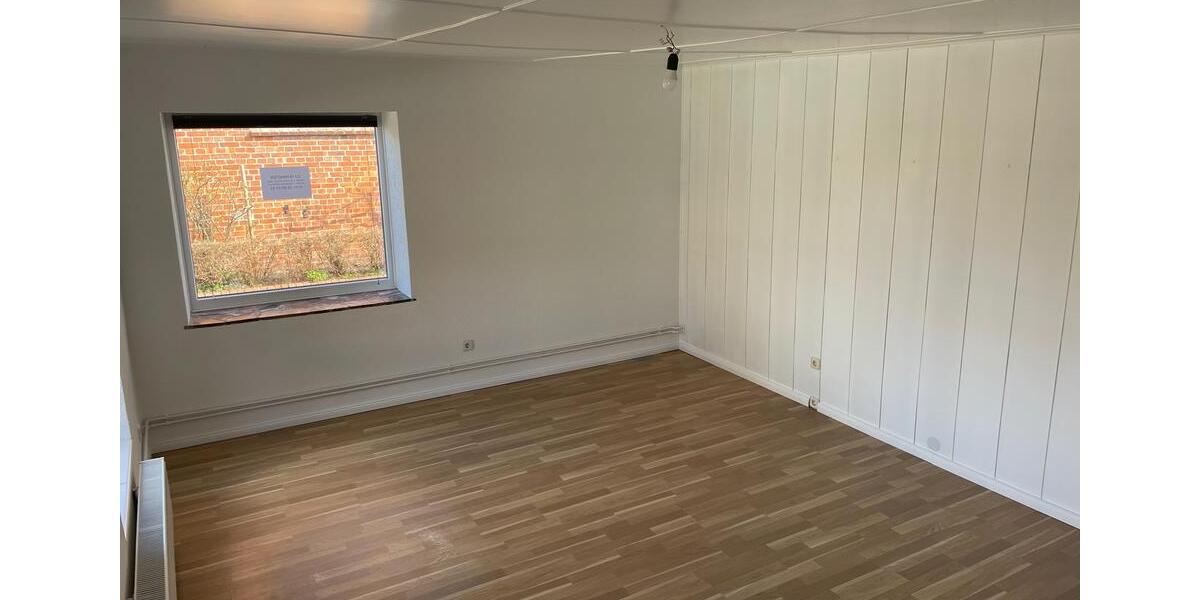 Erdgeschoßwohnung Lütjenburg - 2.5 Zimmer, 102 m&sup2;, 1.000&euro; | Angebot:26295044