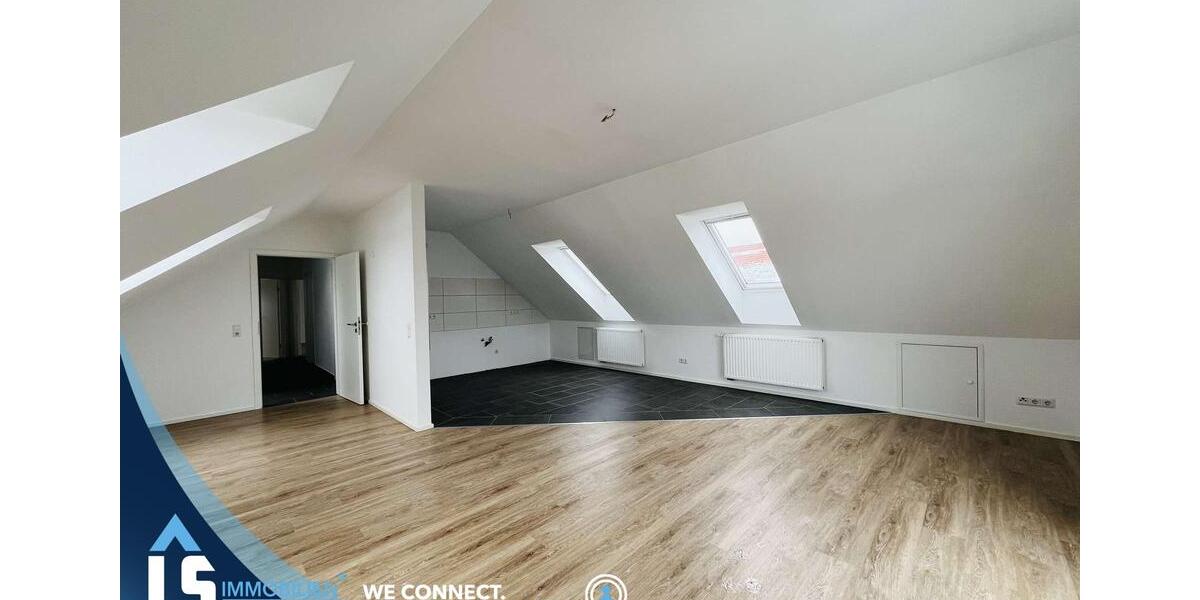 Frisch saniert, großzügig, mit Balkon! 3 zimmer