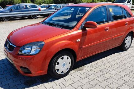 Kia Rio 146.066 km 1.599 € Bautzen 02625