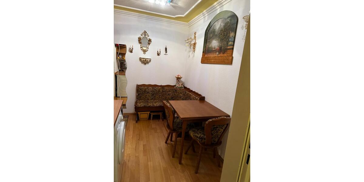 3-ZKB im Erdgeschoss mit Balkon 3.5 zimmer