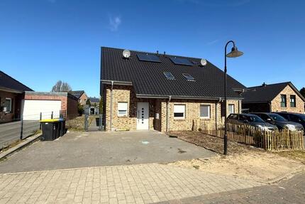 Doppelhaushälfte in Neuenkirchen zimmer