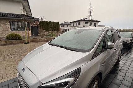 Ford S-Max 79.000 km 12.700 &euro; Delbrück 33129