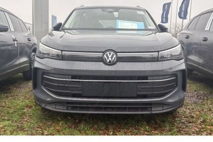 VW Tiguan 1.500 km 36.490 € Heide 25746