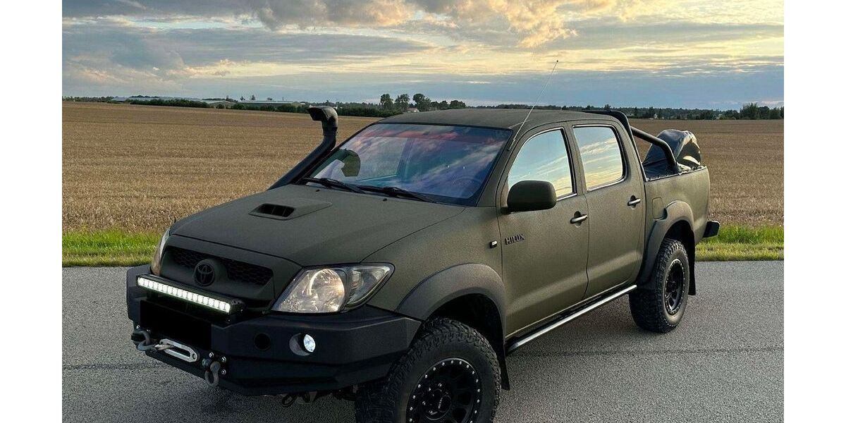 Toyota Hilux 198.000 km 16.000 &euro; Mannheim 68239