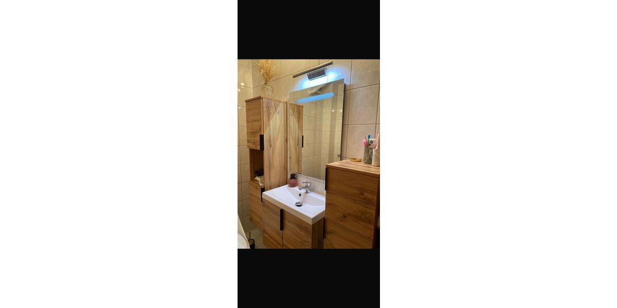 Etagenwohnung Traunreut Irsing - 3 Zimmer, 61 m&sup2;, 850&euro; | Angebot:26408504
