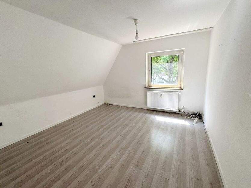 EIN- ODER ZWEIFAMILIENHAUS MIT GARTEN IN GUTER LAGE VON DORTMUND-NETTE 5 zimmer