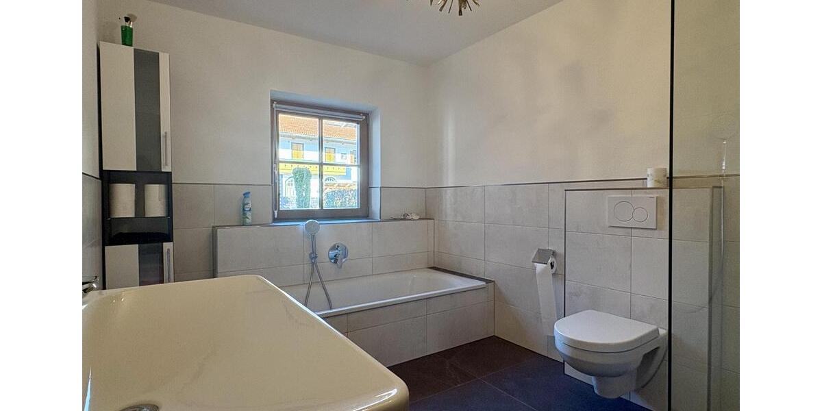 Maisonettenwohnung Bad Tölz - 4 Zimmer, 150 m&sup2;, 2.100&euro; | Angebot:26664845