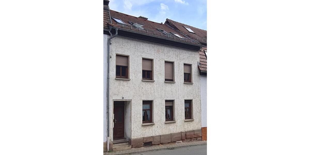 Mehrfamilienhaus mit Grundstück und Garagen , teilw. frei - Mehrfamilienhaus, Wohnhaus Kahla | Angebot:24128021
