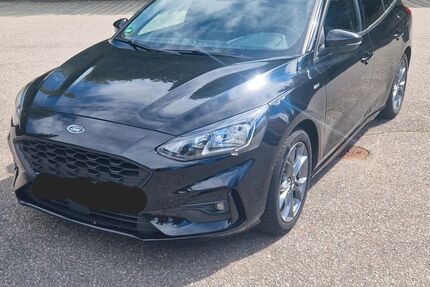 Ford Focus 67.000 km 13.499 &euro; Frankenberg 09669