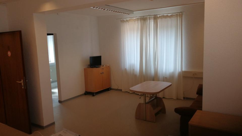 138 m² Büro Hannover Isernhagen Altwarmbüchen Zeppelinstr.12 zimmer