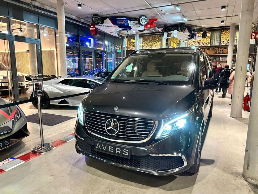 Mercedes-Benz EQV 2.790 km 72.590 € München 80939