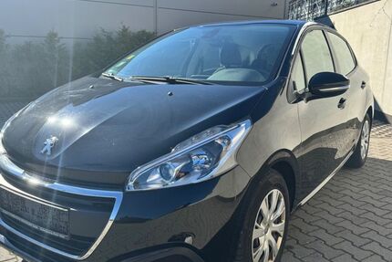 Peugeot 208 154.250 km 3.990 &euro; Kelkheim 65779
