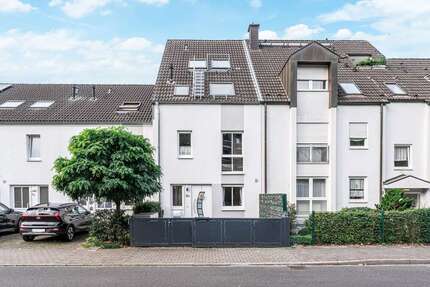 Haus zum Kaufen in Düsseldorf 1.100.000 € 202 m² 7 zimmer