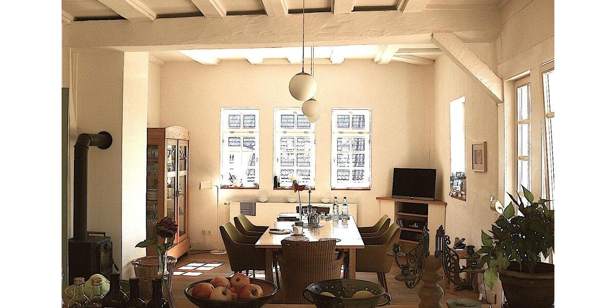 Einfamilienhaus Bad Wildungen - 7 Zimmer, 400 m&sup2;, 980.000&euro; | Angebot:21624522