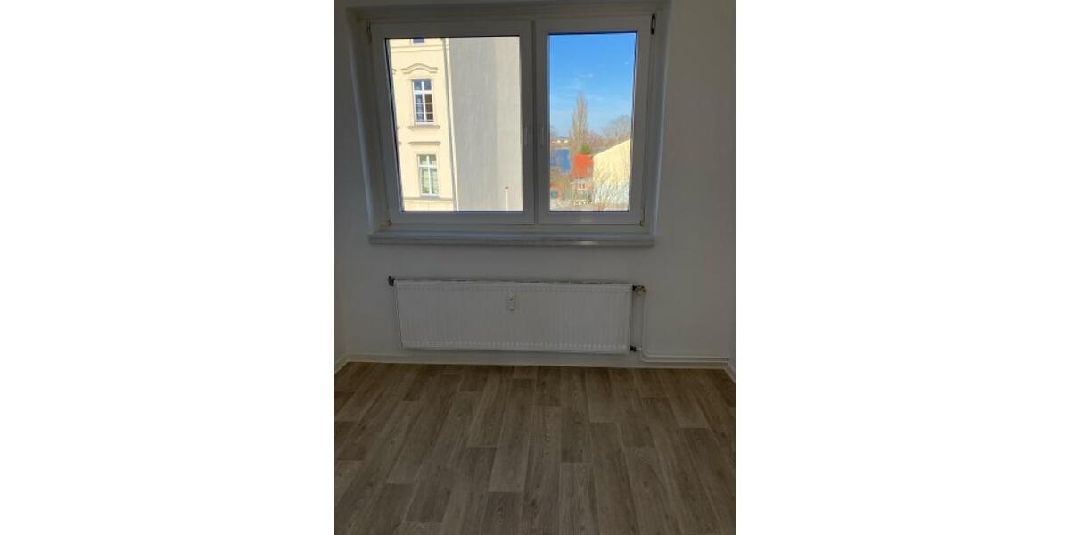 Etagenwohnung Angermünde - 4 Zimmer, 77 m&sup2;, 480&euro; | Angebot:25339007