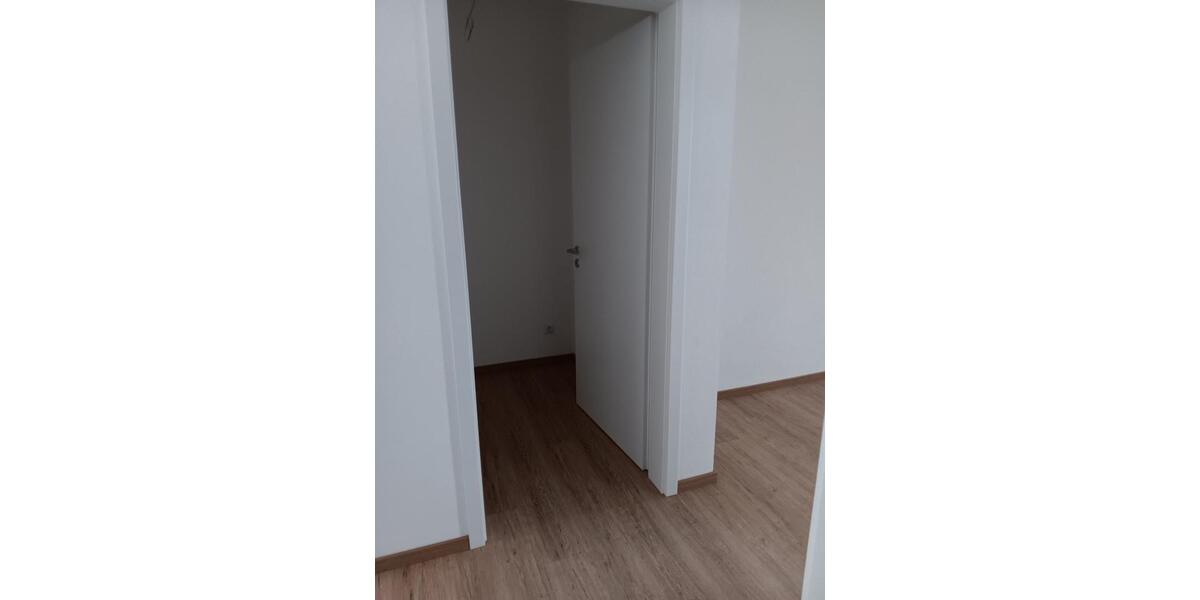 Etagenwohnung Vohenstrauß - 3 Zimmer, 93 m&sup2;, 900&euro; | Angebot:24354201
