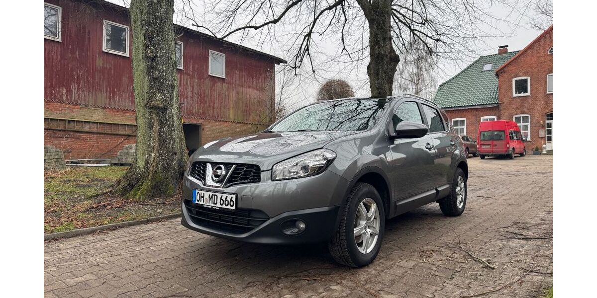 Nissan Qashqai 118.009 km 7.700 &euro; Ahrensbök 23623