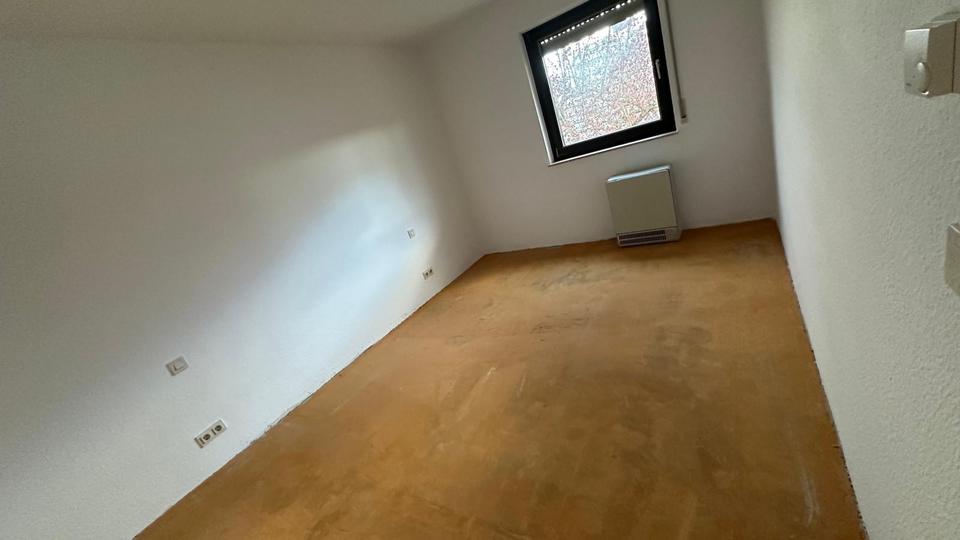 Etagenwohnung Trier Kürenz - 2 Zimmer, 61 m&sup2;, 139.000&euro; | Angebot:26418322