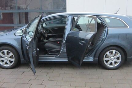Toyota Avensis 167.000 km 9.000 &euro; Münster 48167
