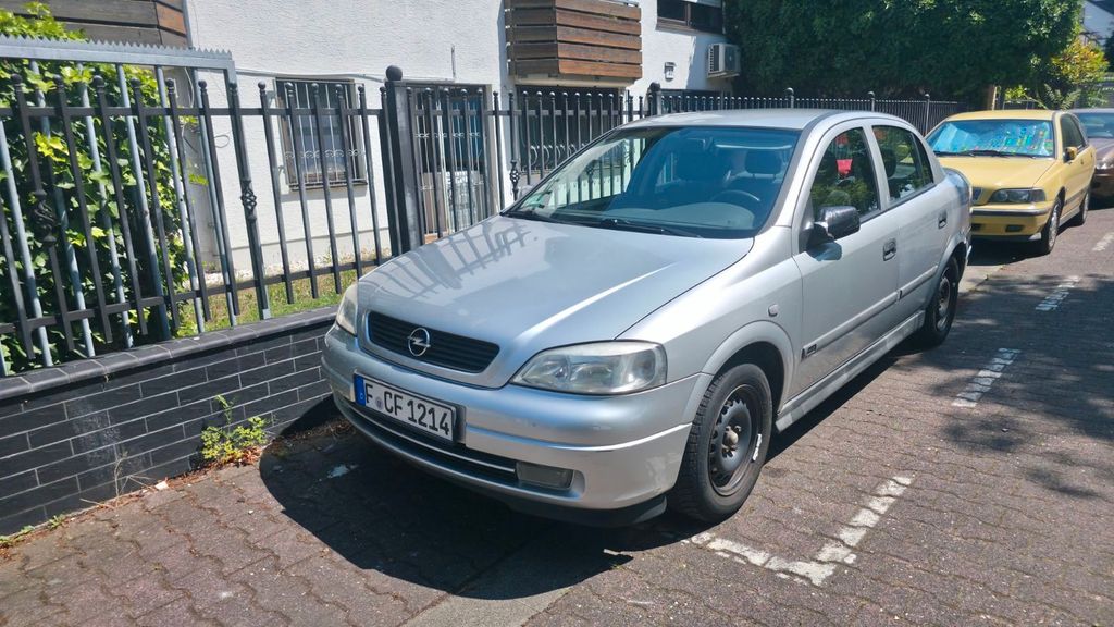 Opel Astra 146.000 km 2.250 &euro; Frankfurt am Main 65933