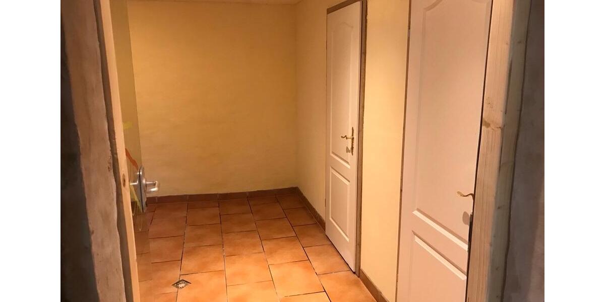 Einfamilienhaus Meißen - 8 Zimmer, 200 m&sup2;, 1.250&euro; | Angebot:25522926