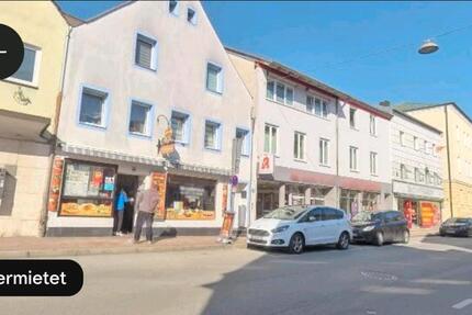 Wohn- und Geschäftshaus in Toplage mit ca. 3000€ Mieteinnahmen 8 zimmer