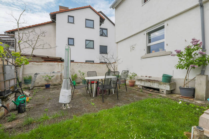 Einfamilienhaus mit großem Garten in ruhiger Lage von Dettenheim