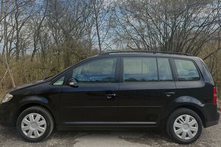 VW Touran 265.000 km 3.888 &euro; Würzburg 97084