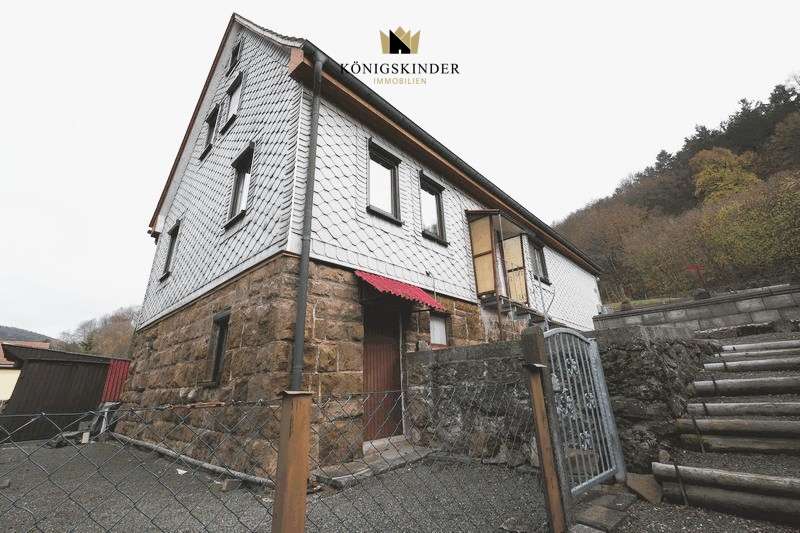 Haus zum Kaufen in Schmalkalden 179.000 € 144 m²