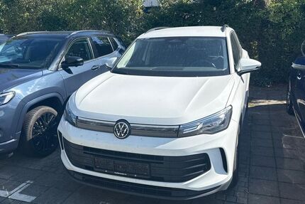 VW Tiguan 10.982 km 32.625 &euro; Rüsselsheim 65428