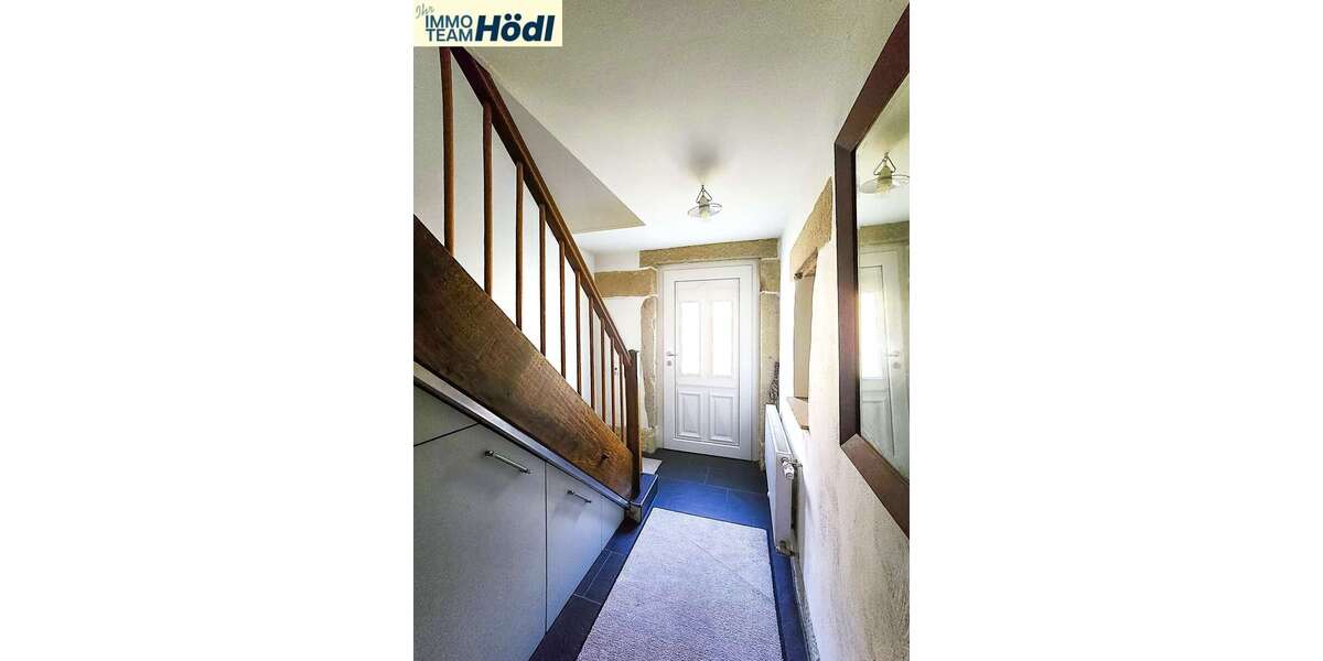 Einfamilienhaus Reutlingen Sondelfingen - 6 Zimmer, 180 m&sup2;, 699.000&euro; | Angebot:24972186