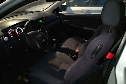 Toyota Corolla 94.000 km 2.500 &euro; Donaustauf 93093