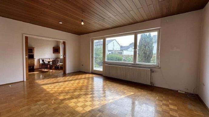 … AIGNER - Gelegenheit: EFH mit großem Grundstück für die ganze Familie ... 5 zimmer