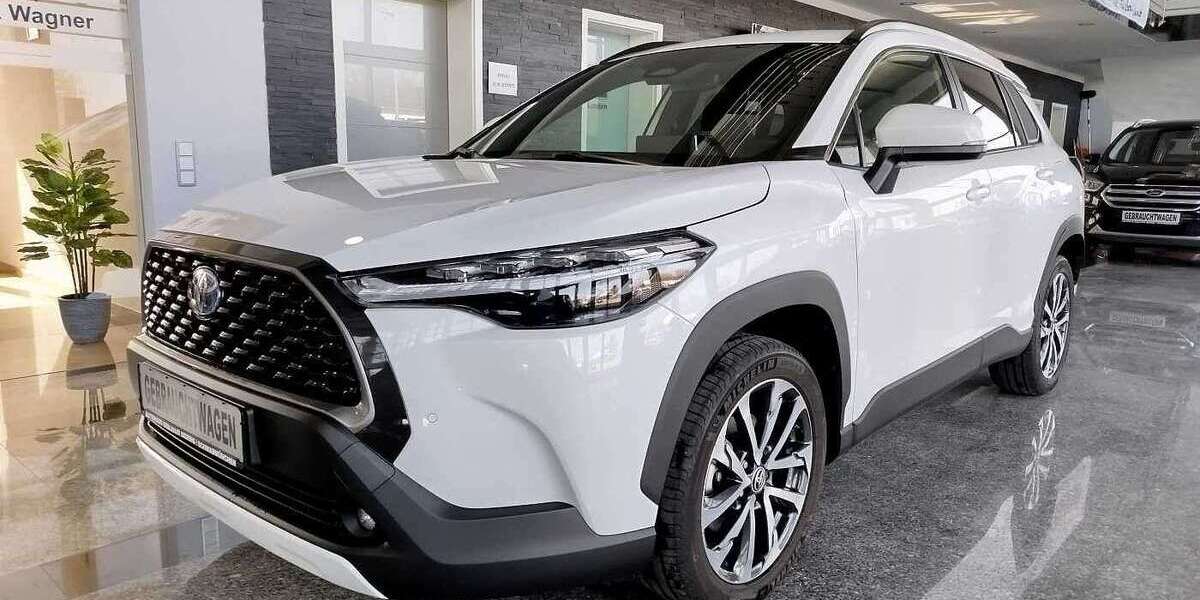 Toyota Corolla Cross 26.500 km 29.970 &euro; Schwabmünchen 86830