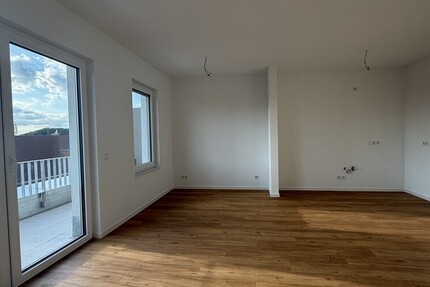 Lichtdurchflutetes Penthouse mit Sonnenterrasse und stilvollem Neubauflair - Haus Neubrandenburg Datzeberg | Angebot:27130830