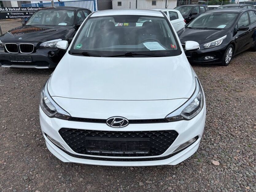i20