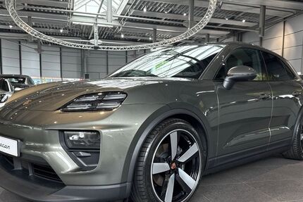 Porsche Macan 19.900 km 94.890 &euro; Paderborn 33100