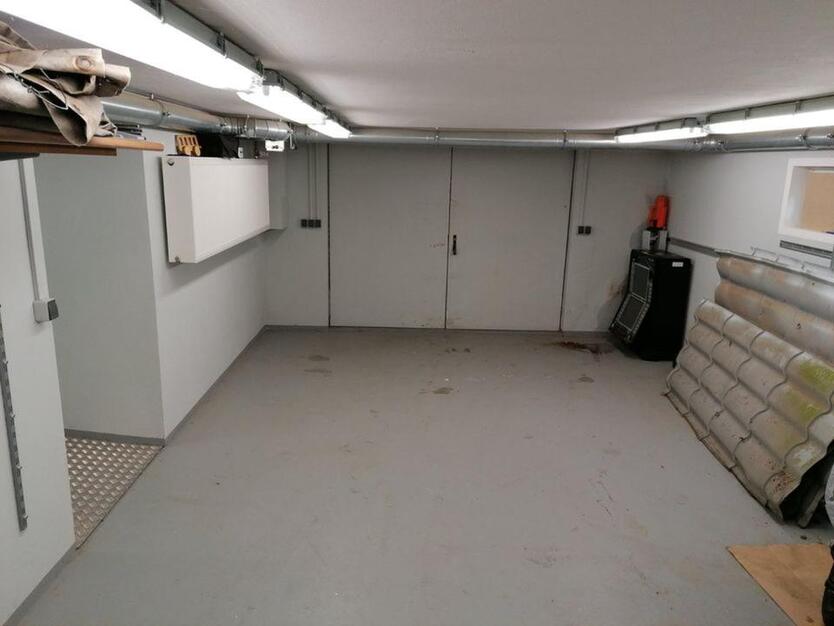 StellplatzLagerplatz Garage (kein PKW)