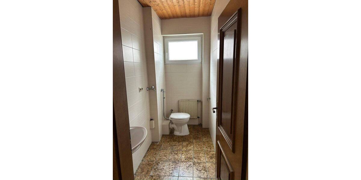 Etagenwohnung Villingen-Schwenningen Schwenningen - 3 Zimmer, 109 m&sup2;, 890&euro; | Angebot:26876792