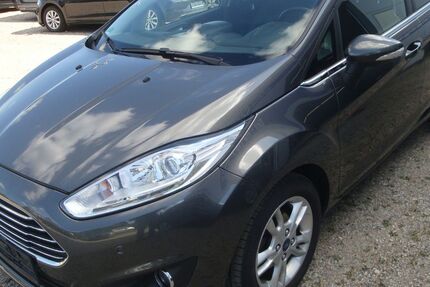 Ford Fiesta 146.678 km 5.850 &euro; Neufahrn 84088