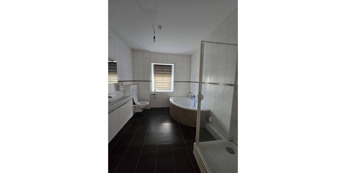 Mehrfamilienhaus, Wohnhaus Bünde Ennigloh - 7 Zimmer, 182 m&sup2;, 255.000&euro; | Angebot:26820674