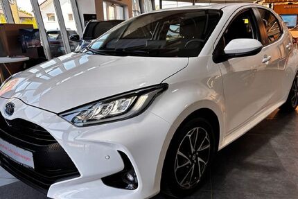 Toyota Yaris 32.610 km 18.990 &euro; Lich 35423